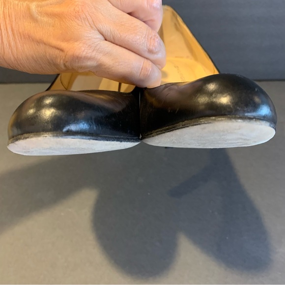 Tommy Hilger Women's Navy Blue Pumps.  Size 8 - Picture 6 of 6